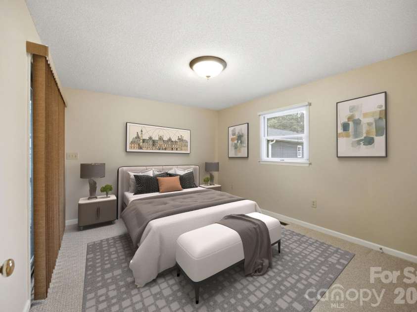 20118 Rainbow Circle, Cornelius, NC 28031.  MLS# CAR4404305, YatesRealty ID 37157. 