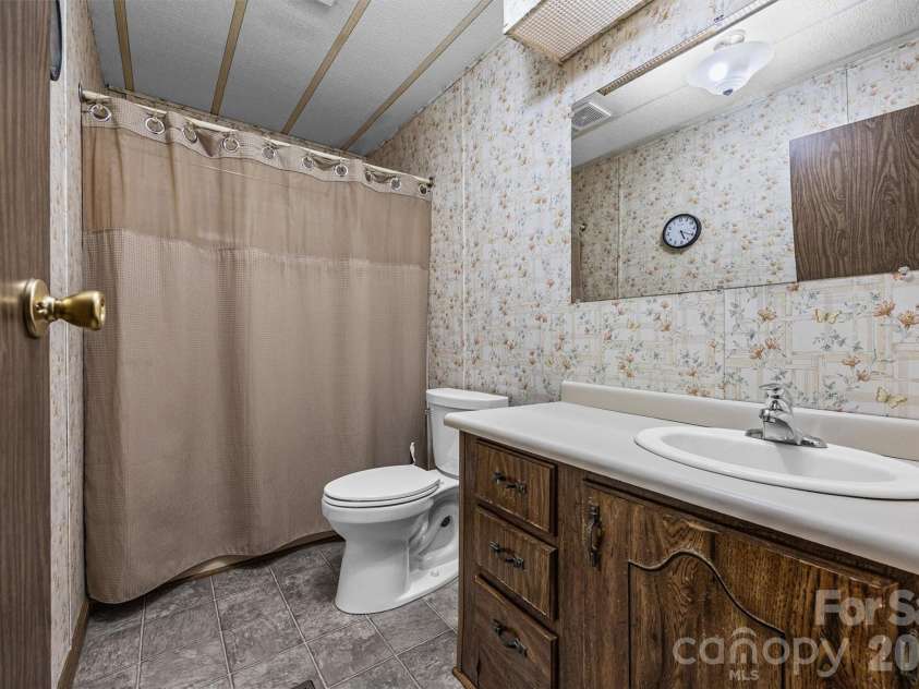 2071 Chameleon Road, York, SC 29745.  MLS# CAR4403445, YatesRealty ID 37158. 
