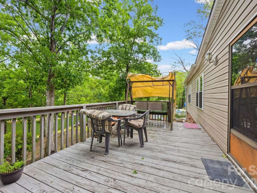 2071 Chameleon Road, York, SC 29745.  MLS# CAR4403445, YatesRealty ID 37158. 