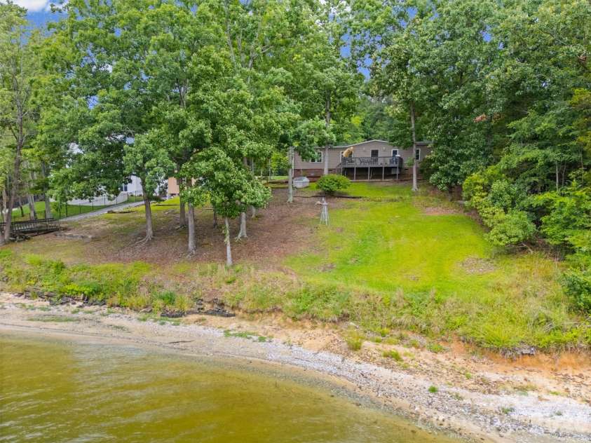 2071 Chameleon Road, York, SC 29745.  MLS# CAR4403445, YatesRealty ID 37158. 