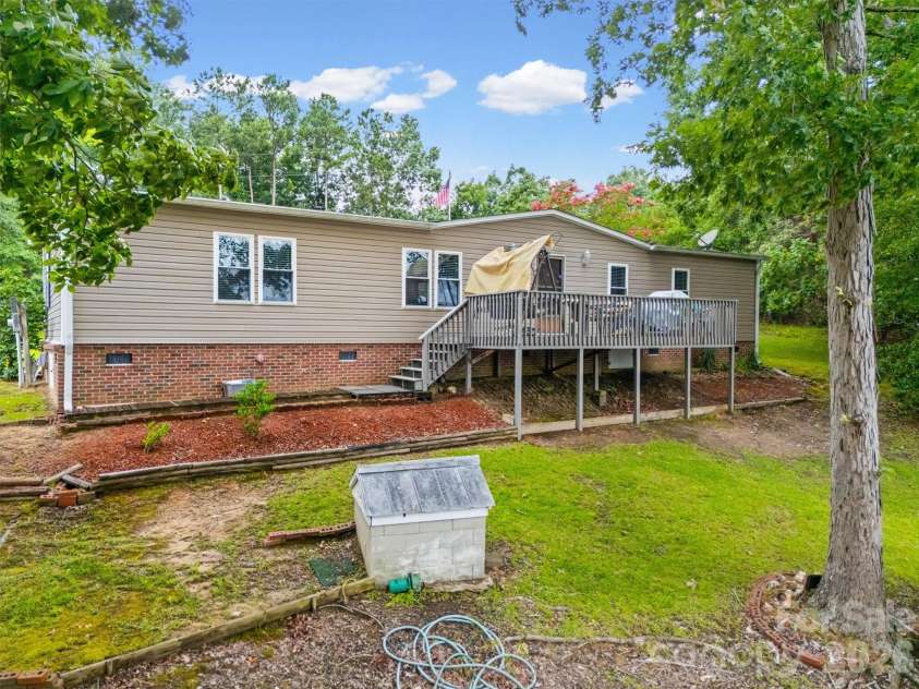2071 Chameleon Road, York, SC 29745.  MLS# CAR4403445, YatesRealty ID 37158. 