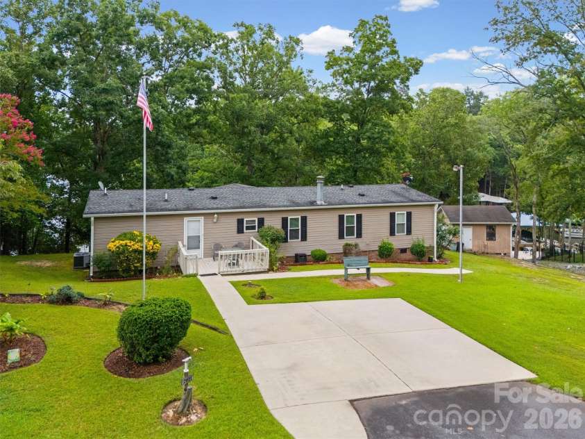 2071 Chameleon Road, York, SC 29745.  MLS# CAR4403445, YatesRealty ID 37158. 