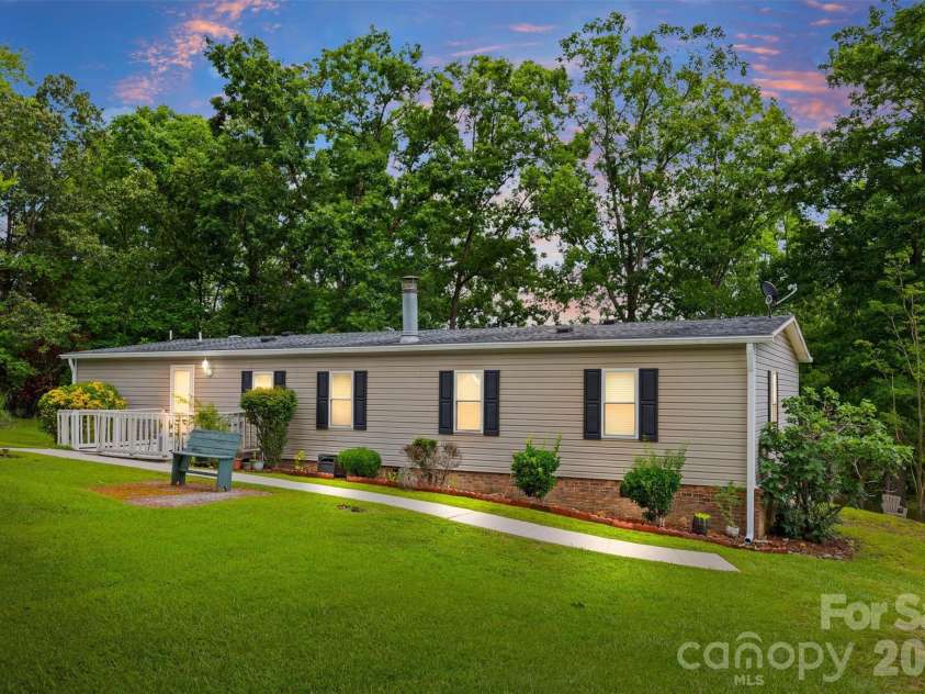 2071 Chameleon Road, York, SC 29745.  MLS# CAR4403445, YatesRealty ID 37158. 