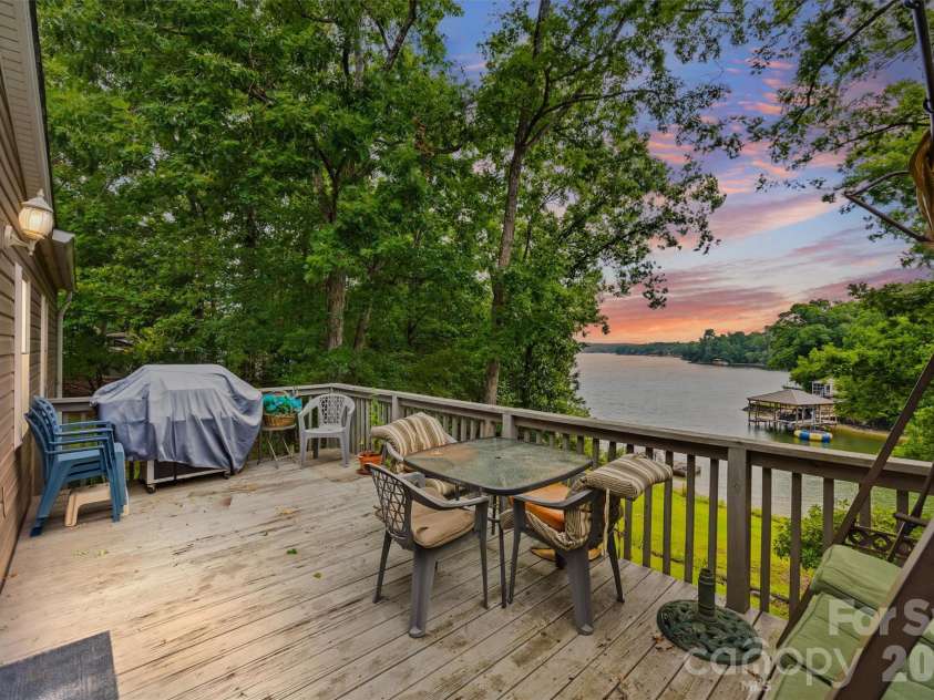 2071 Chameleon Road, York, SC 29745.  MLS# CAR4403445, YatesRealty ID 37158. 