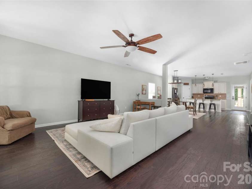 19925 Wooden Tee Drive, Davidson, NC 28036.  MLS# CAR4403616, YatesRealty ID 37159. 