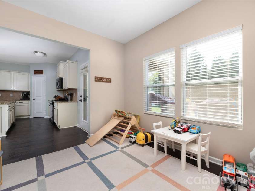 19925 Wooden Tee Drive, Davidson, NC 28036.  MLS# CAR4403616, YatesRealty ID 37159. 