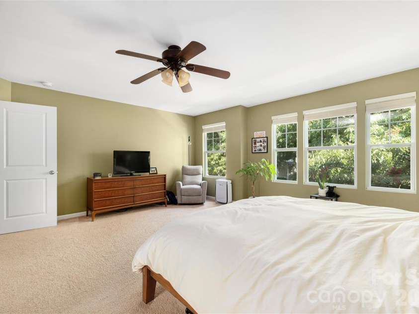 19925 Wooden Tee Drive, Davidson, NC 28036.  MLS# CAR4403616, YatesRealty ID 37159. 