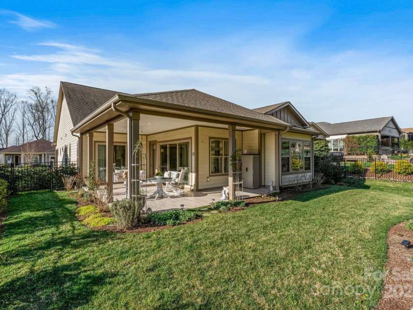 7127 Hanging Rock Court, Denver, NC 28037.  MLS# CAR4232308, YatesRealty ID 3716. Rear of Home