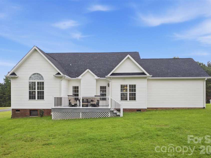 684 Pitts Road, Catawba, SC 29704.  MLS# CAR4403837, YatesRealty ID 37160. 