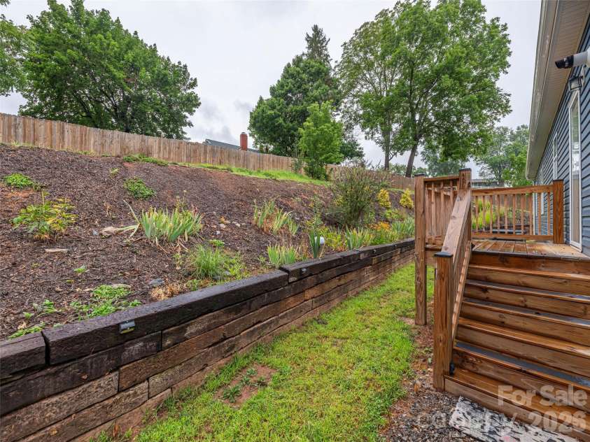 4687 Old Clyde Road, Clyde, NC 28721.  MLS# CAR4404601, YatesRealty ID 37166. 