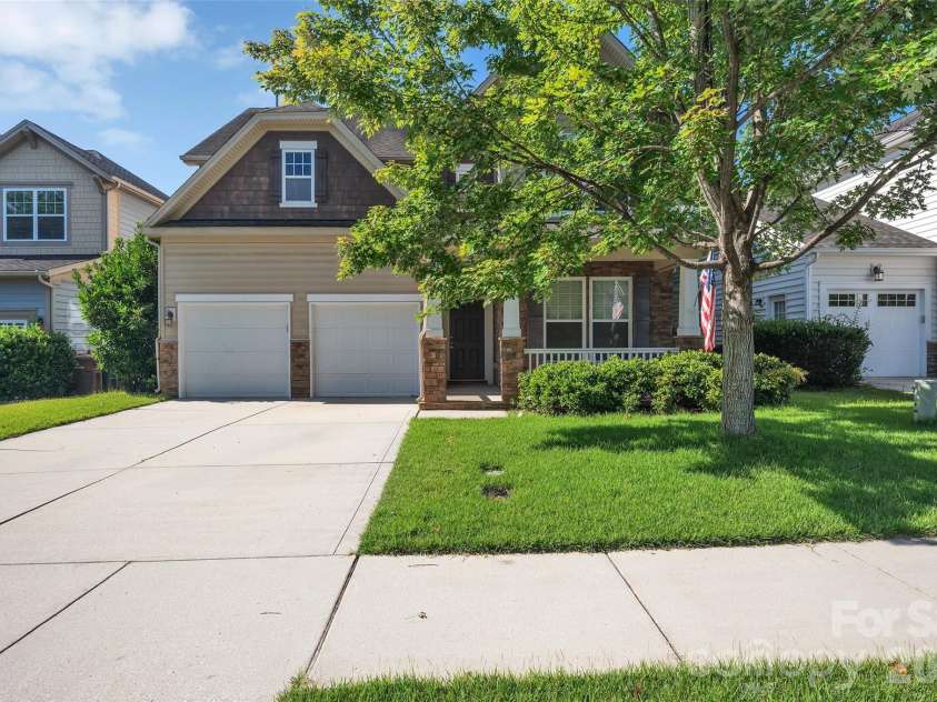 2025 Glenhaven Drive, Waxhaw, NC 28173.  MLS# CAR4403532, YatesRealty ID 37167. 