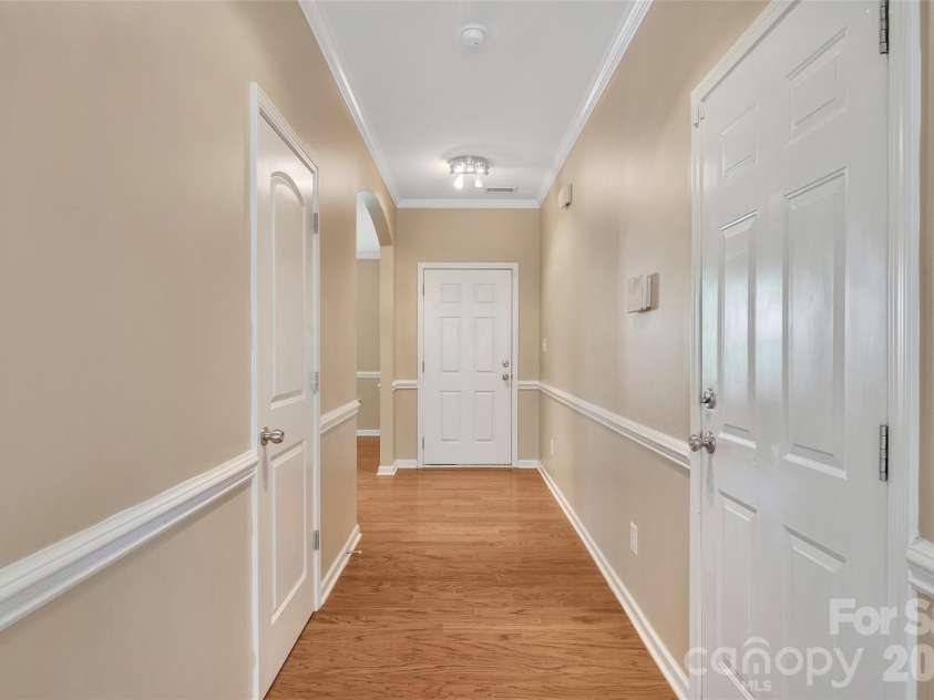 2025 Glenhaven Drive, Waxhaw, NC 28173.  MLS# CAR4403532, YatesRealty ID 37167. 