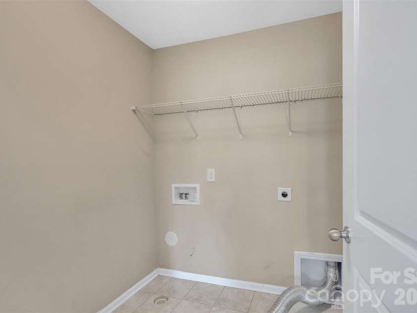 2025 Glenhaven Drive, Waxhaw, NC 28173.  MLS# CAR4403532, YatesRealty ID 37167. 