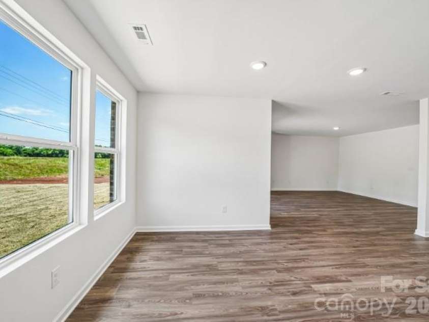 291 Parris Farm Road, Chesnee, SC 29323.  MLS# CAR4404219, YatesRealty ID 37168. 