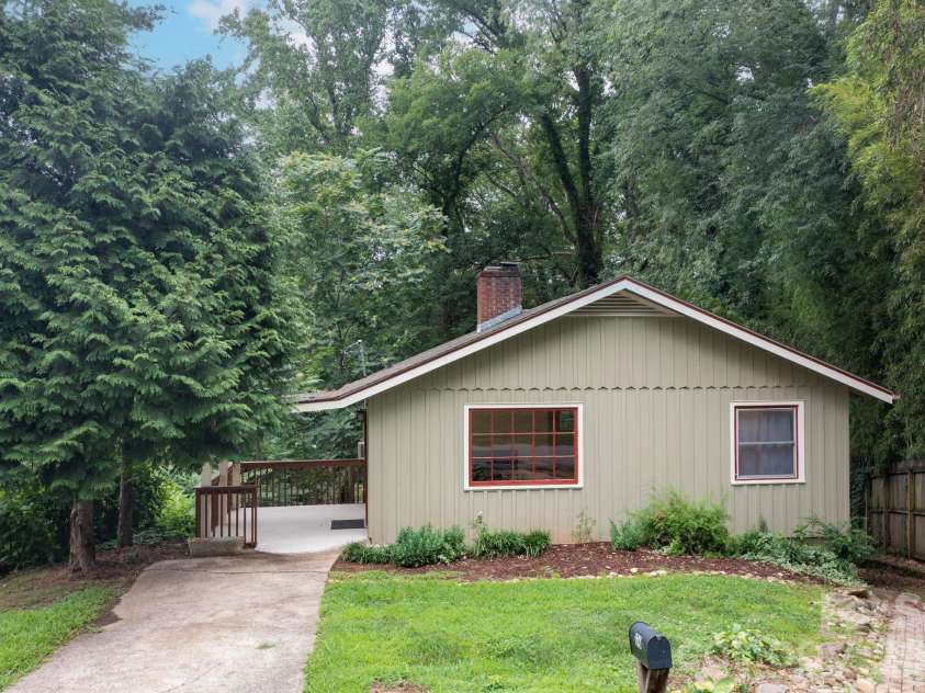 176 Chiles Avenue, Asheville, NC 28803.  MLS# CAR4403587, YatesRealty ID 37169. 