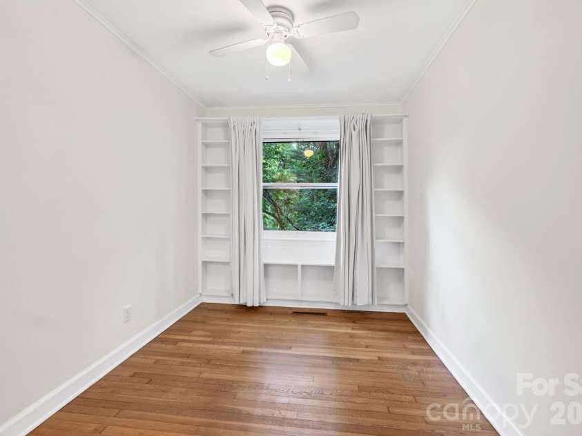 176 Chiles Avenue, Asheville, NC 28803.  MLS# CAR4403587, YatesRealty ID 37169. 