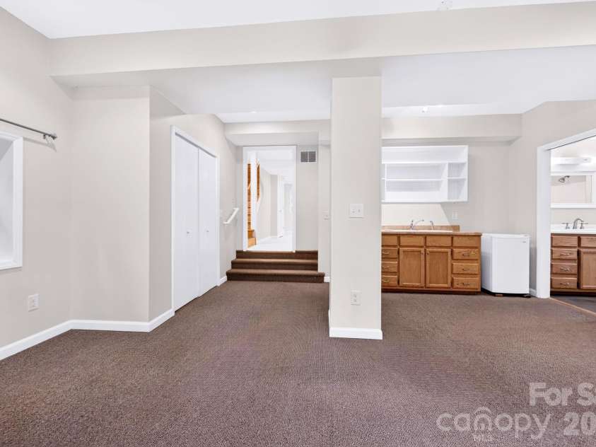 176 Chiles Avenue, Asheville, NC 28803.  MLS# CAR4403587, YatesRealty ID 37169. 