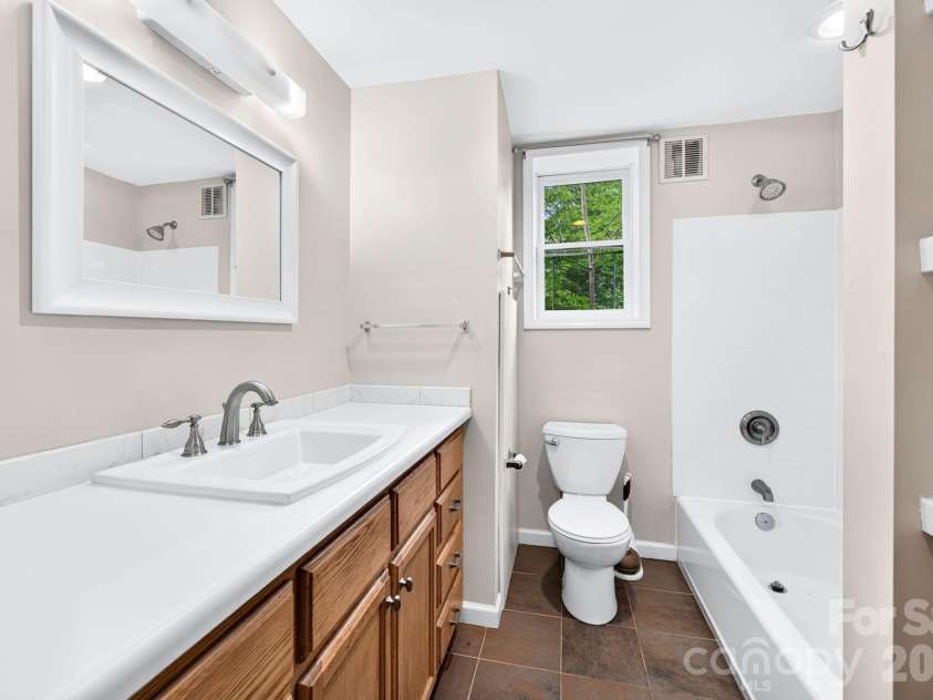 176 Chiles Avenue, Asheville, NC 28803.  MLS# CAR4403587, YatesRealty ID 37169. 