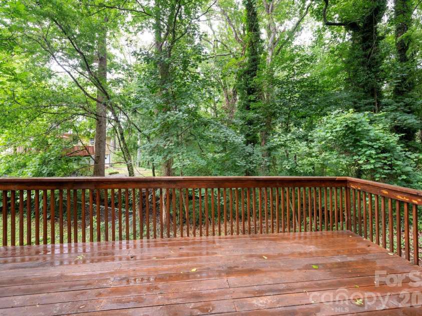 176 Chiles Avenue, Asheville, NC 28803.  MLS# CAR4403587, YatesRealty ID 37169. 