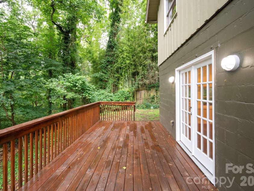 176 Chiles Avenue, Asheville, NC 28803.  MLS# CAR4403587, YatesRealty ID 37169. 