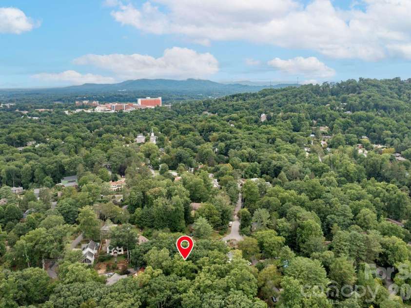 176 Chiles Avenue, Asheville, NC 28803.  MLS# CAR4403587, YatesRealty ID 37169. 