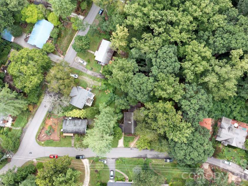176 Chiles Avenue, Asheville, NC 28803.  MLS# CAR4403587, YatesRealty ID 37169. 