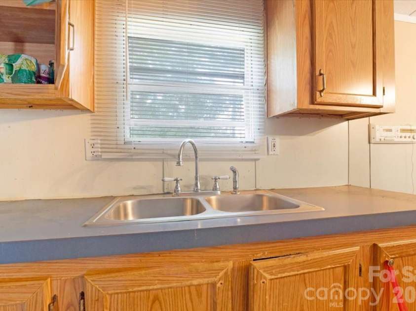 109 Maynard Avenue, Wadesboro, NC 28170.  MLS# CAR4404094, YatesRealty ID 37170. 