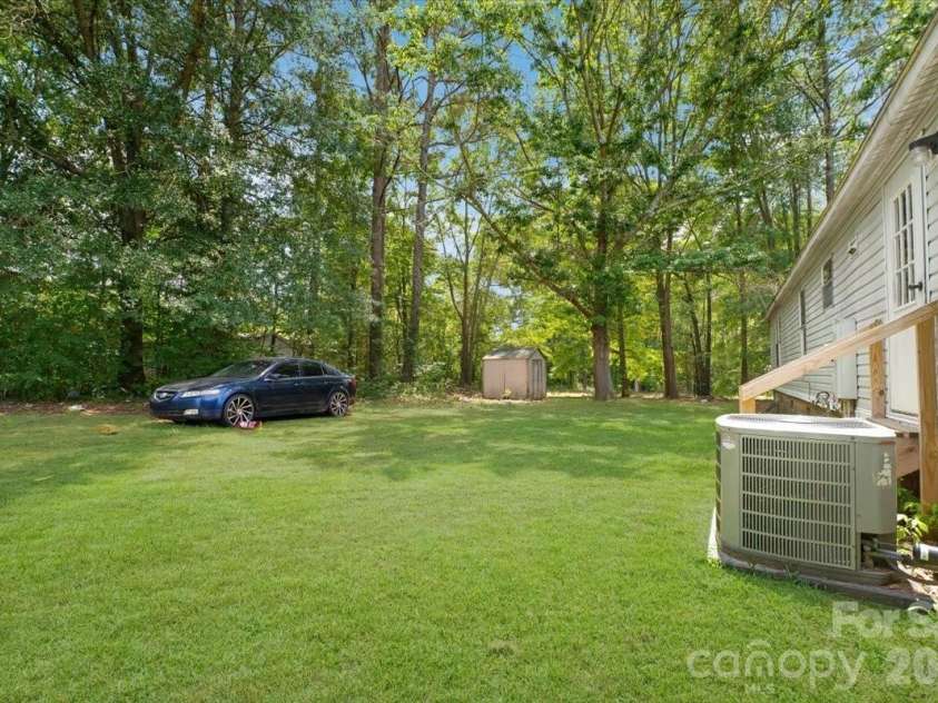 109 Maynard Avenue, Wadesboro, NC 28170.  MLS# CAR4404094, YatesRealty ID 37170. 