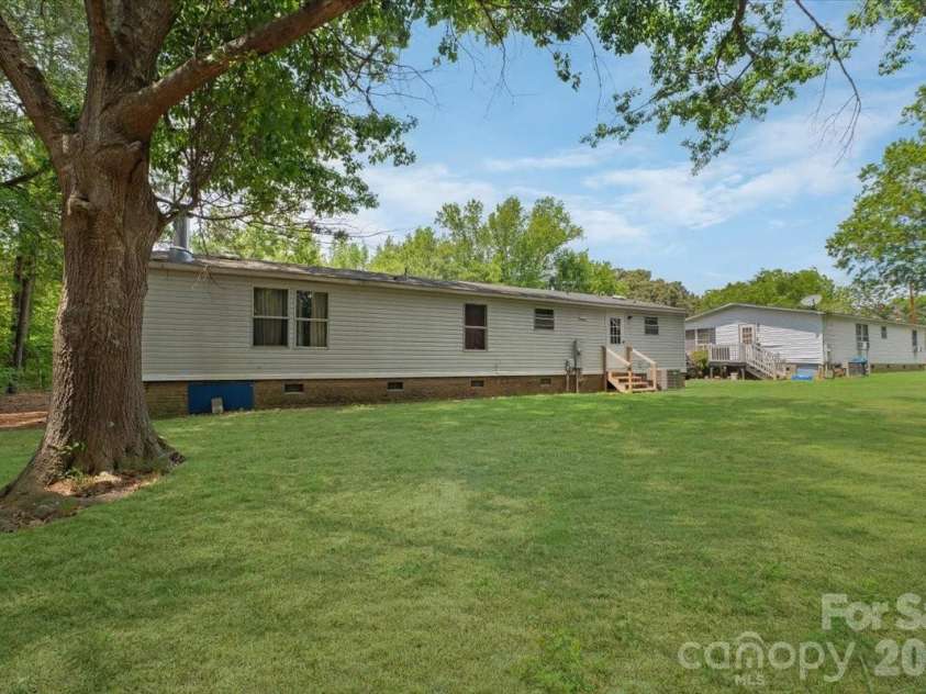 109 Maynard Avenue, Wadesboro, NC 28170.  MLS# CAR4404094, YatesRealty ID 37170. 