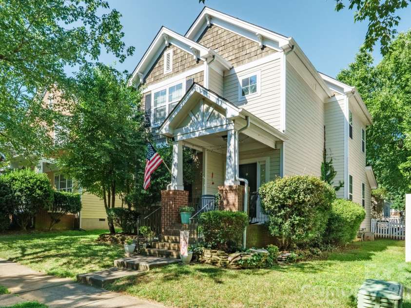 16925 Pennington Drive, Huntersville, NC 28078.  MLS# CAR4404614, YatesRealty ID 37171. 