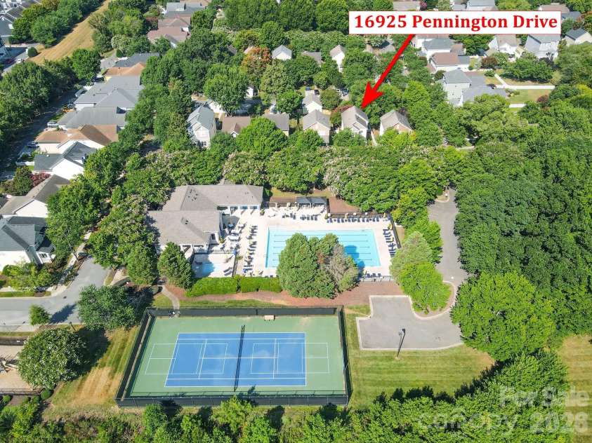 16925 Pennington Drive, Huntersville, NC 28078.  MLS# CAR4404614, YatesRealty ID 37171. 