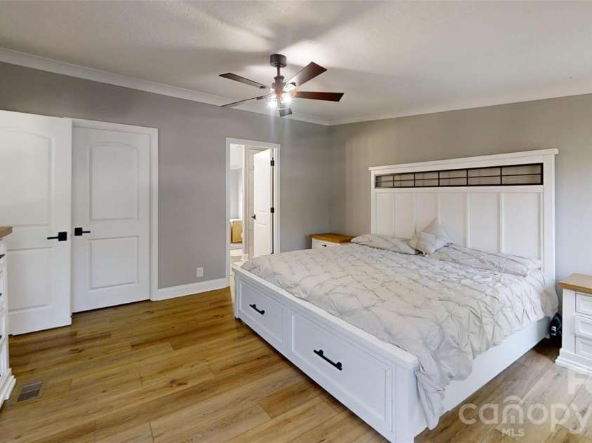 3585 Woodstream Drive, Maiden, NC 28650.  MLS# CAR4403670, YatesRealty ID 37172. 