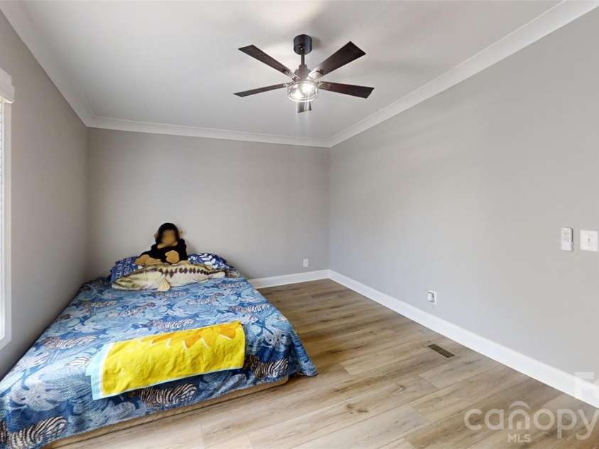3585 Woodstream Drive, Maiden, NC 28650.  MLS# CAR4403670, YatesRealty ID 37172. 
