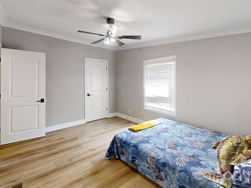 3585 Woodstream Drive, Maiden, NC 28650.  MLS# CAR4403670, YatesRealty ID 37172. 