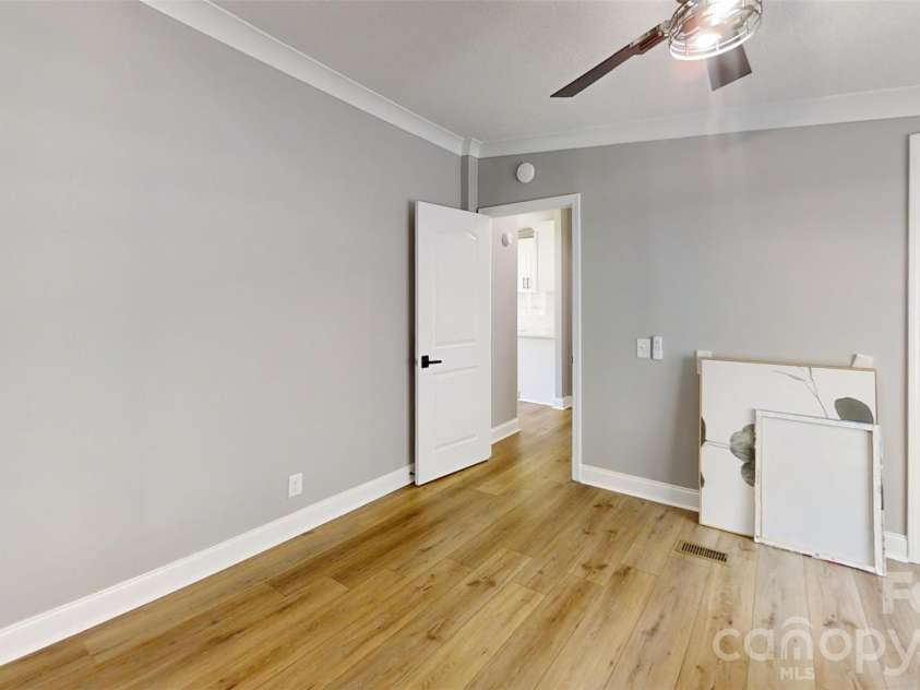 3585 Woodstream Drive, Maiden, NC 28650.  MLS# CAR4403670, YatesRealty ID 37172. 