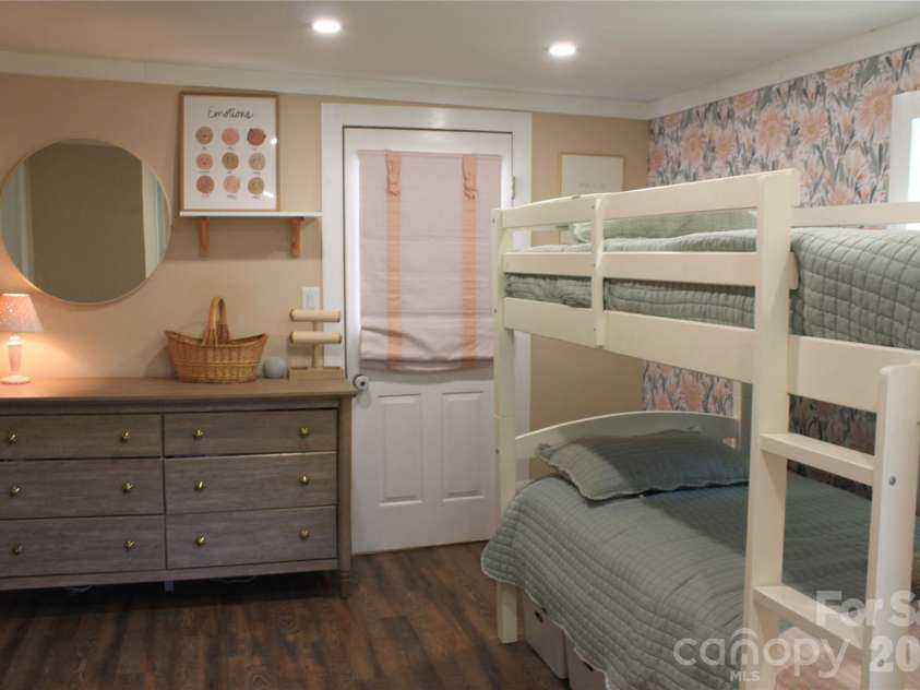206 Bentwood Drive, Forest City, NC 28043.  MLS# CAR4403721, YatesRealty ID 37173. 