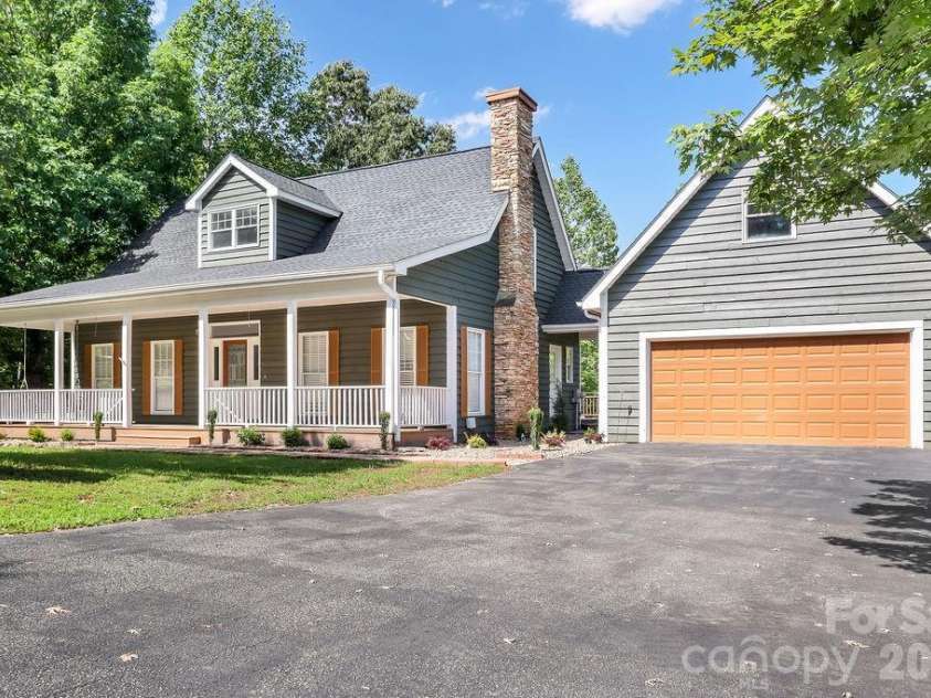 46 Indian Summer Lane, Mill Spring, NC 28756.  MLS# CAR4404587, YatesRealty ID 37175. 
