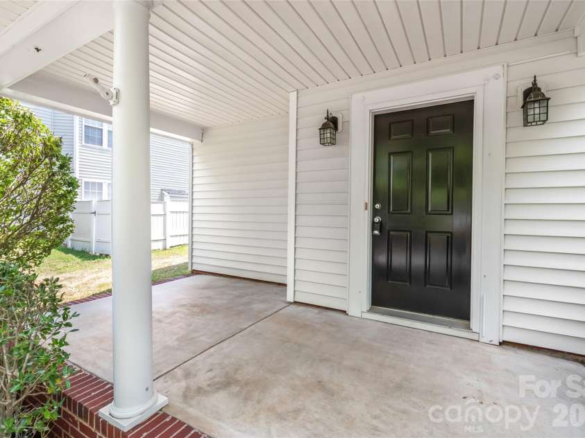 11705 Kingsley View Drive, Charlotte, NC 28277.  MLS# CAR4404564, YatesRealty ID 37176. 