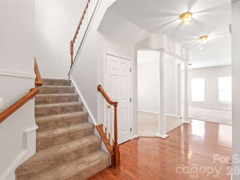 11705 Kingsley View Drive, Charlotte, NC 28277.  MLS# CAR4404564, YatesRealty ID 37176. 
