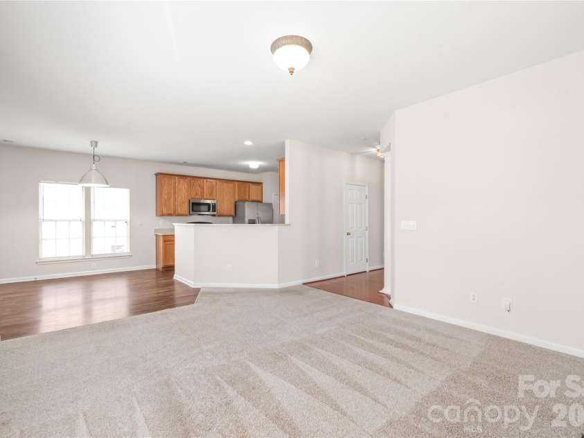 11705 Kingsley View Drive, Charlotte, NC 28277.  MLS# CAR4404564, YatesRealty ID 37176. 