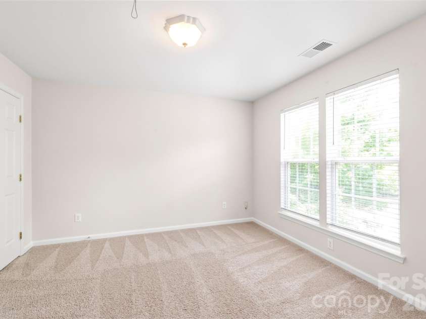 11705 Kingsley View Drive, Charlotte, NC 28277.  MLS# CAR4404564, YatesRealty ID 37176. 