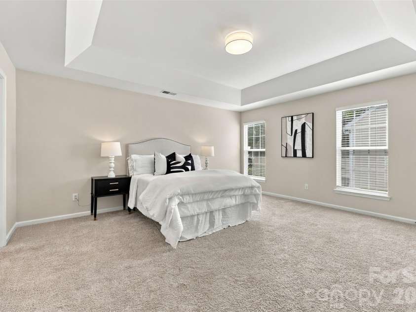11705 Kingsley View Drive, Charlotte, NC 28277.  MLS# CAR4432126, YatesRealty ID 37176. Primary bedroom