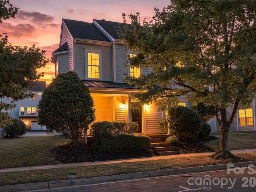 11705 Kingsley View Drive, Charlotte, NC 28277.  MLS# CAR4432126, YatesRealty ID 37176. Twilight front view virtually editted