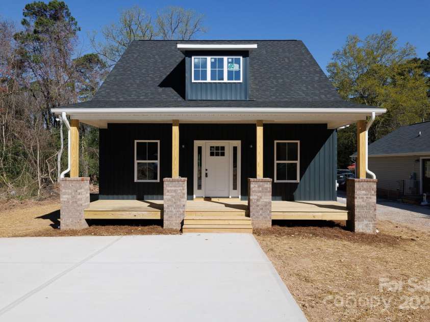 202 Westerwood Drive, Rock Hill, SC 29732.  MLS# CAR4240325, YatesRealty ID 3718. 