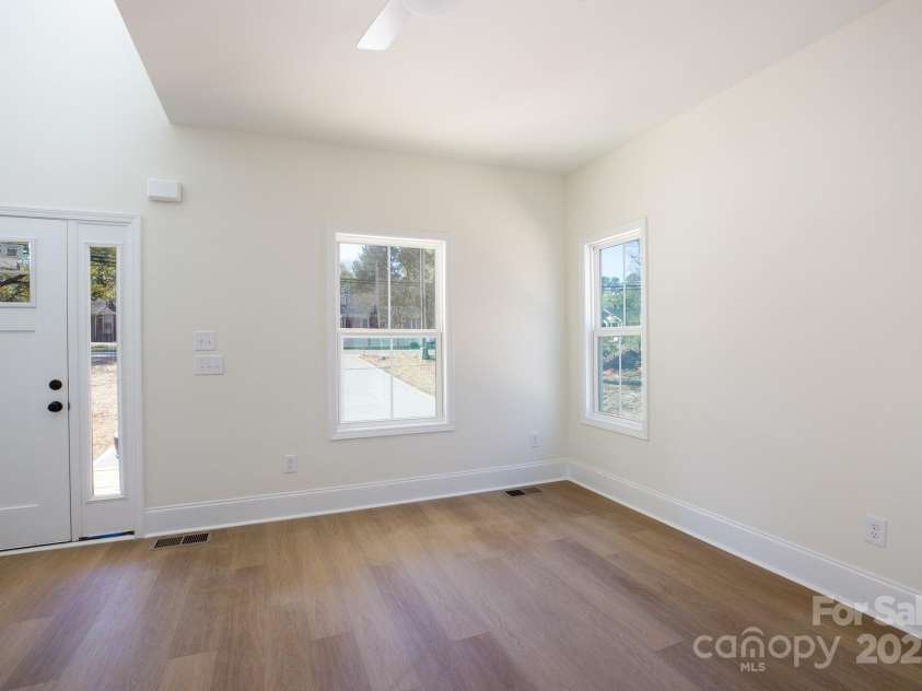 202 Westerwood Drive, Rock Hill, SC 29732.  MLS# CAR4240325, YatesRealty ID 3718. 