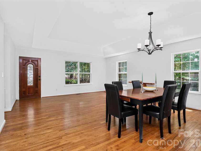 7912 Ritter Drive, Charlotte, NC 28270.  MLS# CAR4404263, YatesRealty ID 37180. 