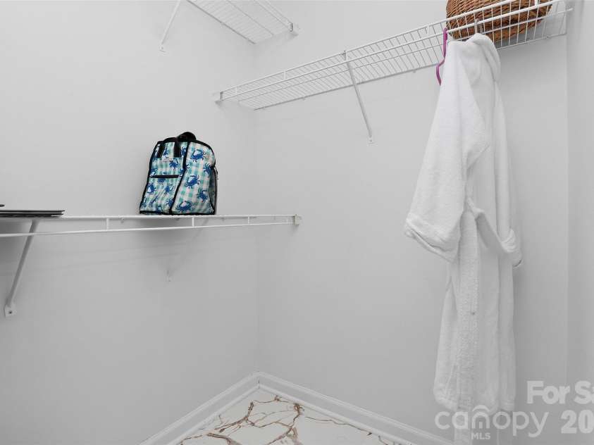 7912 Ritter Drive, Charlotte, NC 28270.  MLS# CAR4404263, YatesRealty ID 37180. 
