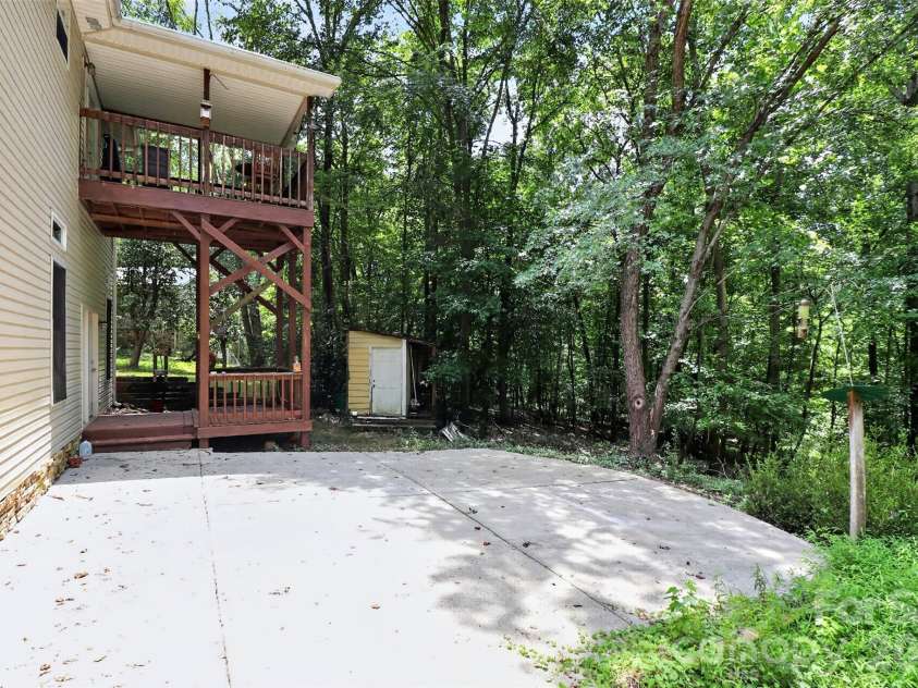 7912 Ritter Drive, Charlotte, NC 28270.  MLS# CAR4404263, YatesRealty ID 37180. 
