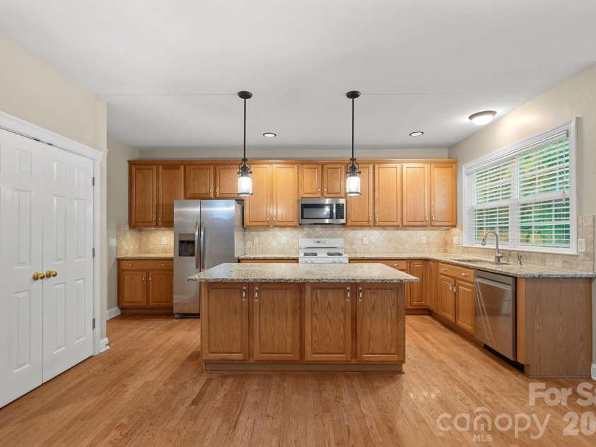 12023 Stone Forest Drive, Pineville, NC 28134.  MLS# CAR4400127, YatesRealty ID 37183. 