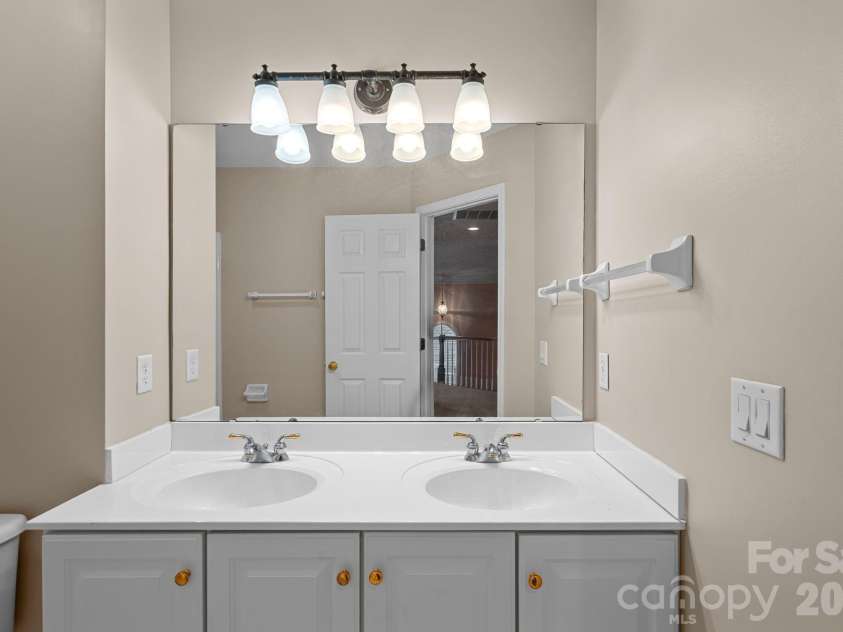 12023 Stone Forest Drive, Pineville, NC 28134.  MLS# CAR4400127, YatesRealty ID 37183. 